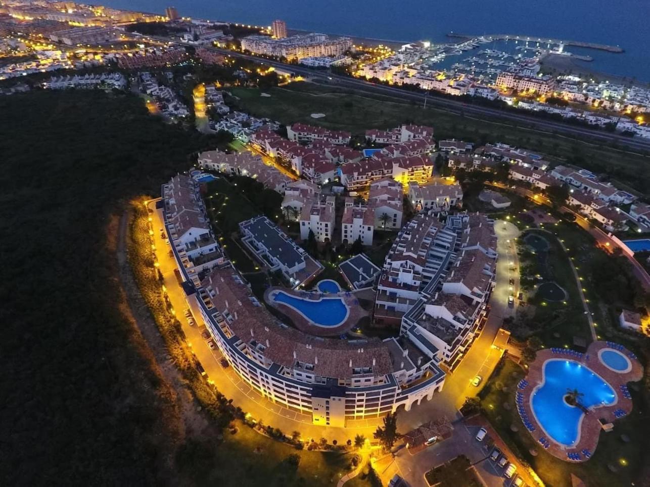 マニルバPuerto De La Duquesa Minimum 3 Nuitsアパートメント エクステリア 写真